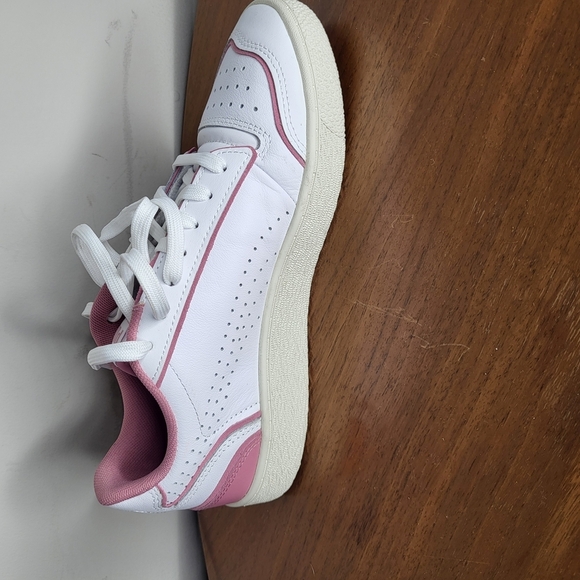 Puma White and Pink Retro Sneakers with Breathable Design Womens SIZE 8 - Picture 9 of 12